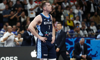 Νάπολι: Και επίσημα ο Αγραβάνης