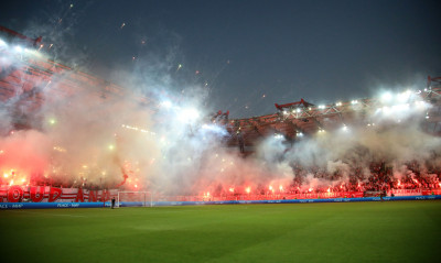Ολυμπιακός: «Καμπάνα» από UEFA - «Λουκέτο» στο πέταλο των οργανωμένων