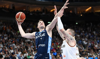 Αγραβάνης: «Ο Αντετοκούνμπο με έχει βοηθήσει πάρα πολύ»