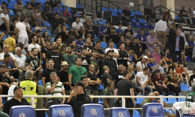 Super Cup: Ασταμάτητο τραγούδι από τους φίλους του Παναθηναϊκού - Στη Ρόδο και ο Παππάς (videos)