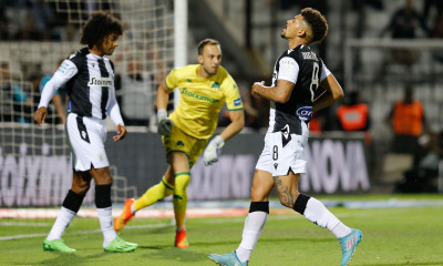 ΠΑΟΚ: Αναζήτηση αντίδρασης – Σύσκεψη Γ. Σαββίδη, Λουτσέσκου, Μπότο