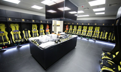 AEK-Ιωνικός: Εντυπωσιακές εικόνες από τα αποδυτήρια της ΟPAP Arena (photos)