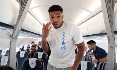 Γιάννης Αντετοκούνμπο: «Πέταξε» για Άμπου Ντάμπι - Η «ένοχη» απόλαυσή του στην πτήση (video)