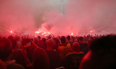 ΑΕΚ: Πρόστιμο, αλλά στο βάθος τιμωρία έδρας για τα καπνογόνα – Ο κίνδυνος ενόψει ΠΑΟΚ