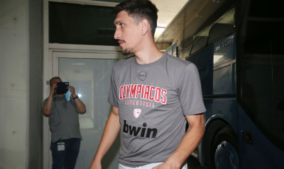 Ολυμπιακός-Λαρεντζάκης: «Είμαι τυχερός που μπήκαν τα σουτ»