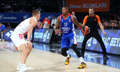 Αναντολού Εφές-Ερυθρός Αστέρας 72-59: Με ηγέτη τον Κλάιμπερν λύγισε τους Σέρβους