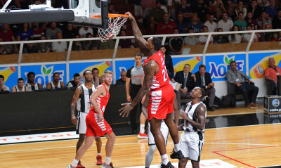 Απόλλων Π.-Ολυμπιακός 61-87: «Προπόνηση» με Βεζένκοφ και Μπλακ