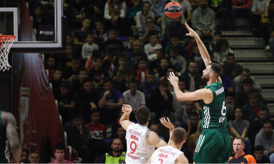 Παπαγιάννης: «Ίδια δουλειά σε άμυνα και επίθεση - Ώθηση από την άμυνα»