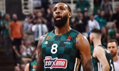 Ερυθρός Αστέρας-Παναθηναϊκός: Ταλαιπωρία για Ουίλιαμς, διανυκτέρευσε στο αεροδρόμιο του Βελιγραδίου