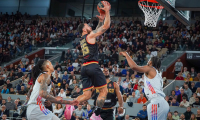 Mε «όργια» Τζέιμς νίκησε την Παρί η Μονακό - Ιστορικός αγώνας στο «Φιλίπ Καρτιέ»