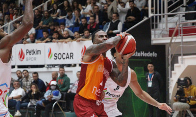 Πετκίμ - Γαλατασαράι 66-84: Πρώτη νίκη για Πιστιόλη στο πρωτάθλημα!
