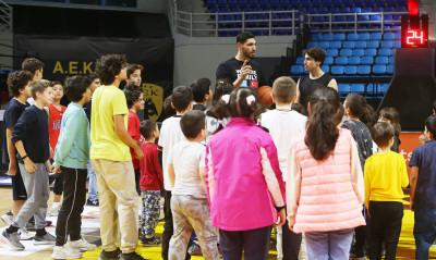 AEK: Στα Λιόσια ο Καντέρ σε εκδήλωση για Τούρκους πρόσφυγες (photos)