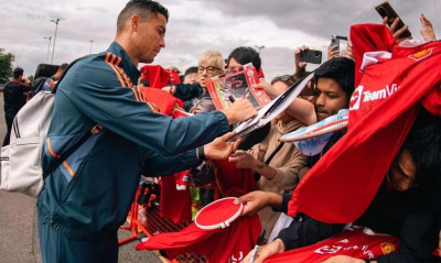 Μάντσεστερ Γιουνάιτεντ: Έφυγε απ’ τον πάγκο εκνευρισμένος ο Κριστιάνο!