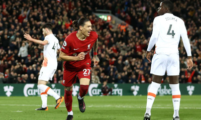 Premier League: Τσιμίκας «κερνάει», Νούνιες δίνει νίκη