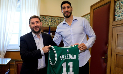 Συνάντηση Ανδρουλάκη με Καντέρ στη Βουλή - «Σεβασμός στο διεθνές δίκαιο» (photos+video)