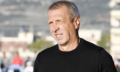 ΟΦΗ: Τέλος ο Νιόπλιας, οι συνεργάτες του στον πάγκο με τη Λαμία