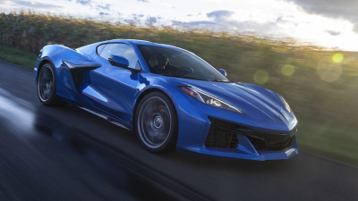 H Chevrolet Corvette Z06 επιτέλους τα κατάφερε λίγο πριν το τέλος