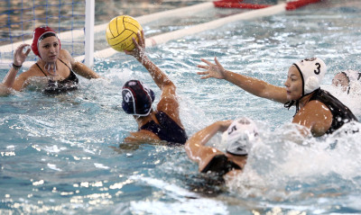 Α1 Πόλο Γυναικών: «Φωτιά» έχει πάρει η κορυφή με τριπλή ισοβαθμία