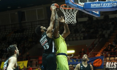 ΠΑΟΚ: Ο Νέιτ Ρένφρο σουτάρει με 82,5%!