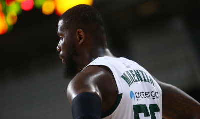 Ερυθρός Αστέρας: Θετικός στον Covid-19 ο Μπέντιλ