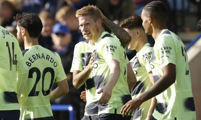 Premier League: Ο «κεραυνός» του Ντε Μπρόινε λύτρωσε την Σίτι κόντρα στην Λέστερ (video)