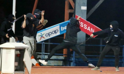 Κύπρος: Επεισόδια και εικόνες ντροπής στο ντέρμπι, θρίαμβος στο 94' για τον ΑΠΟΕΛ (video)