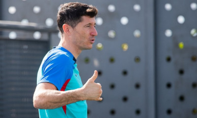 Champions League-Λεβαντόφσκι: «Η Μπάρτσα έπρεπε να είναι στους «16». Αλλά χρειάζεται υπομονή»