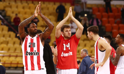 Ολυμπιακός: Η παρακάμερα και η… αφύπνιση Λαρεντζάκη από Βεζένκοφ!