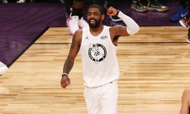 ΝΒΑ: Η Nike διέκοψε τη συνεργασία της με τον Κάιρι Ίρβινγκ