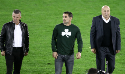 Παναθηναϊκός - Ολυμπιακός: Βραβεύτηκαν και αποθεώθηκαν Σαραβάκος, Ρότσα, Ζάετς, Καραγκούνης