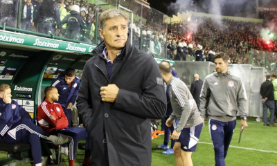 Ομιλία Μίτσελ μετά το ντέρμπι: «Δείξατε τι σημαίνει Ολυμπιακός, μπορούμε την ανατροπή»