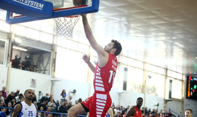 ΕΣΑΚΕ: Ο Βεζένκοφ στην 20άδα τριπόντων και αμυντικών ριμπάουντ του Ολυμπιακού