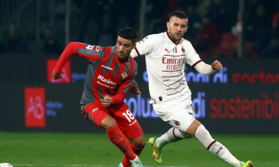 Serie A: Γκέλα η Μίλαν, στο +8 η Νάπολι
