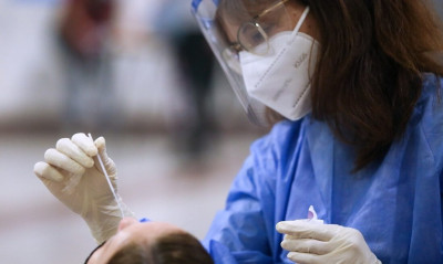 Κορονοϊός: Ανεβαίνουν τα κρούσματα των νέων υποπαραλλαγών