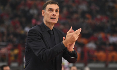 Μπαρτζώκας: «Παπανικολάου, Λαρεντζάκης και Λούντζης θα αγωνιστούν με την Εθνική στα παράθυρα»