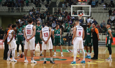 Παναθηναϊκός-Μπασκόνια: Συγκίνηση στο ΟΑΚΑ - Ενός λεπτού σιγή για τον χαμό του Μιχάλη Τουρνάκη