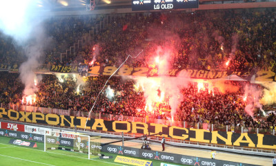 Ολυμπιακός-ΑΕΚ: Κόσμος της Ένωσης στο ξενοδοχείο και αποθέωση πριν το ντέρμπι (video)