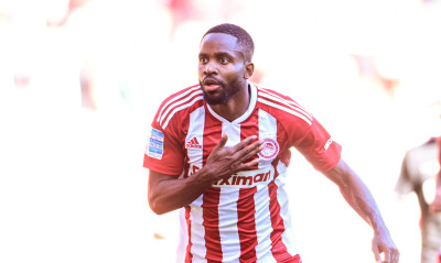 Ολυμπιακός: Άγριο ξέσπασμα από Μπακαμπού - «Με έβαζαν να παίζω μπακ» (video)