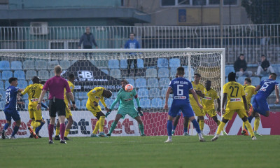 Άρης: Πυρά κατά Μαλούτα - «Θαυμάστε τον» (video)