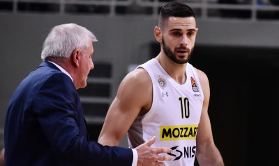 Ομπράντοβιτς: «Ψέματα ότι εγώ δεν άφησα τον Παπαπέτρου να παίξει με την Ελλάδα»