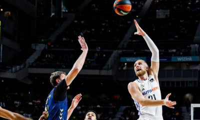 Ισοπέδωσε με +36 την Μούρθια η Ρεάλ Μαδρίτης (video)