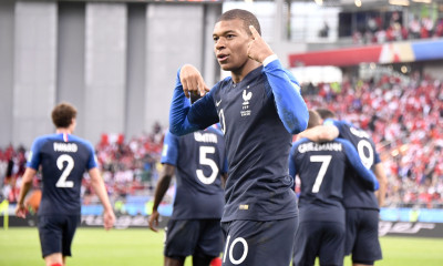 Onsports: Πιάνουν δουλειά από νωρίς Μέσι και Εμπαπέ