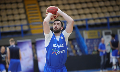 Λαύριο: Ενίσχυση στη ρακέτα με Κουζέλογλου