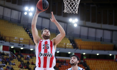 Ολυμπιακός: Με Πίτερς στην Κωνσταντινούπολη