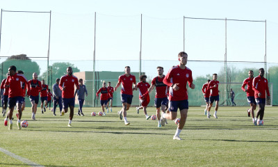 Ολυμπιακός: Διάστρεμμα ο Μπα, ίωση ο Χάμες