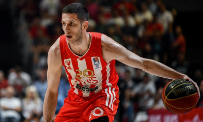 Ερυθρός Αστέρας: Σοβαρή ζημιά με Ιβάνοβιτς, που χάνει τον Ολυμπιακό