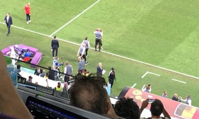 Μουντιάλ 2022: Ξέσπασε ο Λουκάκου - Έκλαψε με τον Ανρί και έσπασε πάγκο με μπουνιά (video)