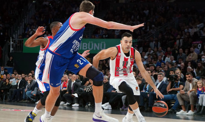 Αναντολού Εφές-Ολυμπιακός 82-71: Τον «εκτέλεσαν» Κλάιμπερν, Μίτσιτς και Μπομπουά!