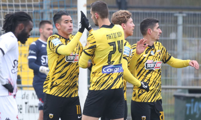 ΑΕΚ: Δημιουργεί ο Φερνάντες, 2-0 στο 20' η Ένωση με Αραούχο, Μήτογλου - Δοκάρι ο Μουκουντί (vids)