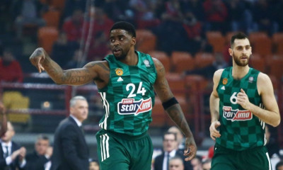 Ολυμπιακός-Παναθηναϊκός: «Καυτός» Μπέικον στο πρώτο ημίχρονο (video)